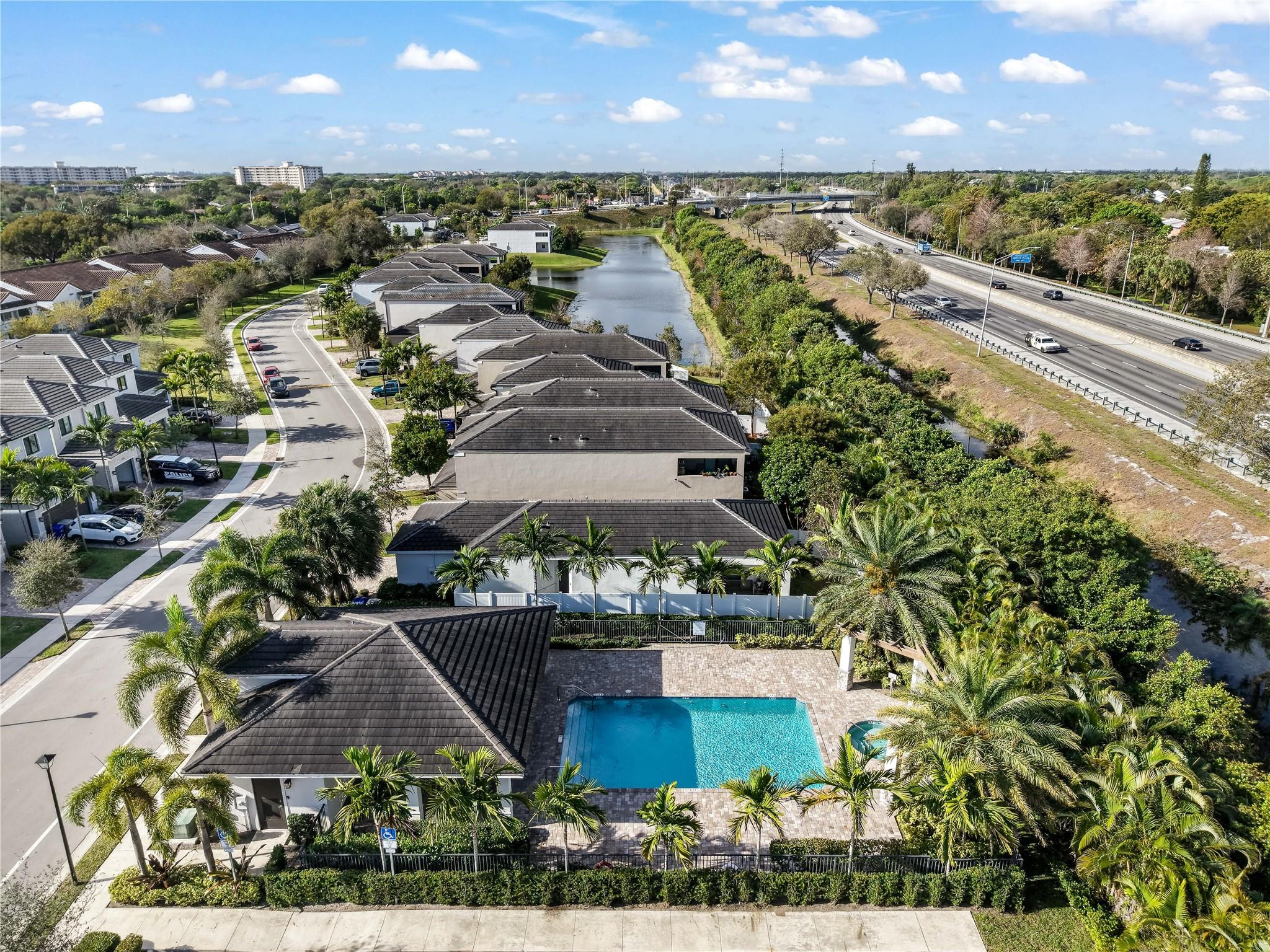 385 NW 33rd Lane