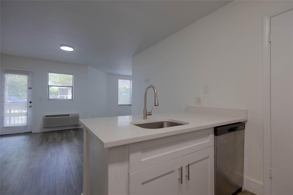 4481 W Mcnab Road 28
