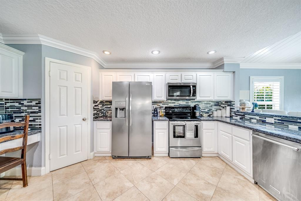 12036 Quilting Lane