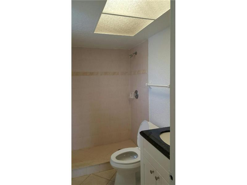 5800 Margate Boulevard 725, Margate Unit: 725