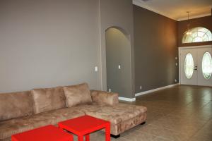 7290 Serrano Terrace