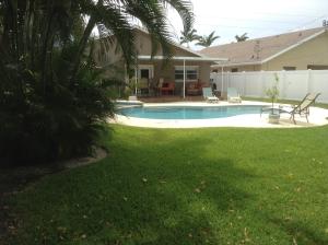 4500 N Dixie Highway