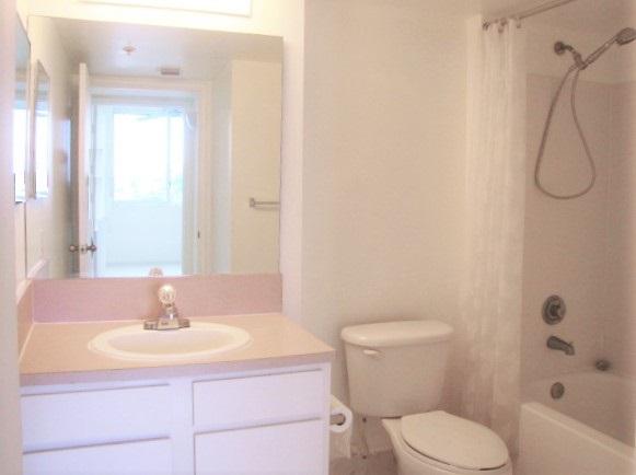 1200 Scotia Drive 404