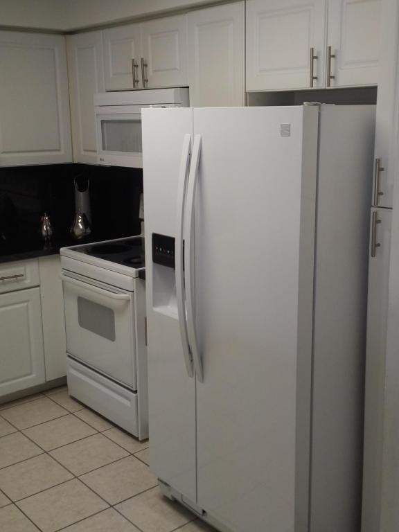 3400 NE 192 Street 810