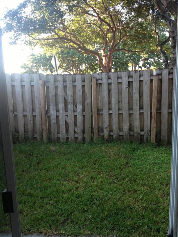 12132 SW 143 Lane 1-4