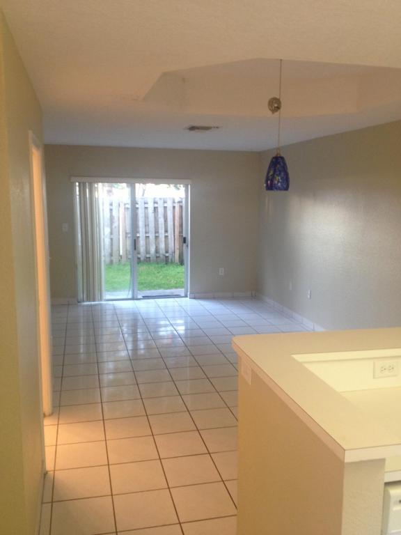 12132 SW 143 Lane 1-4