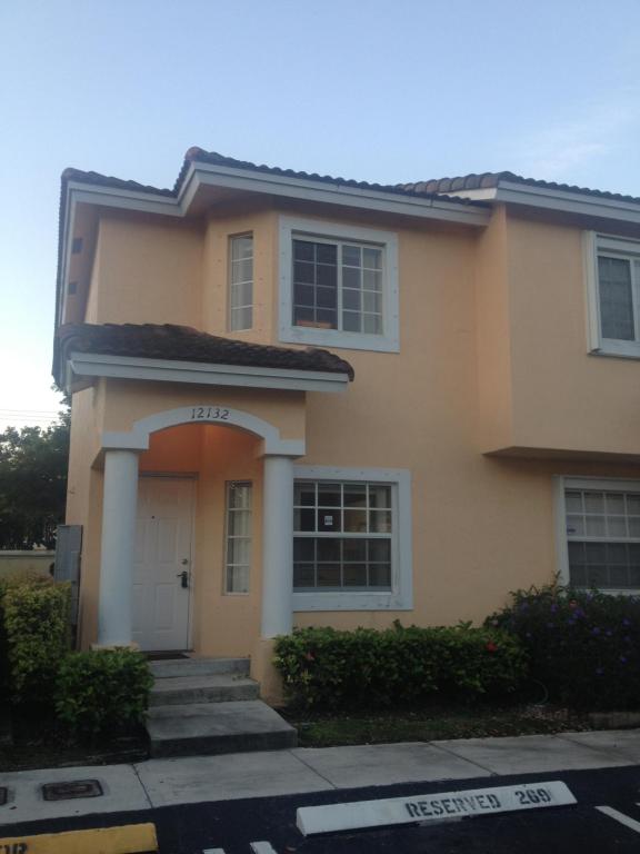 12132 SW 143 Lane 1-4