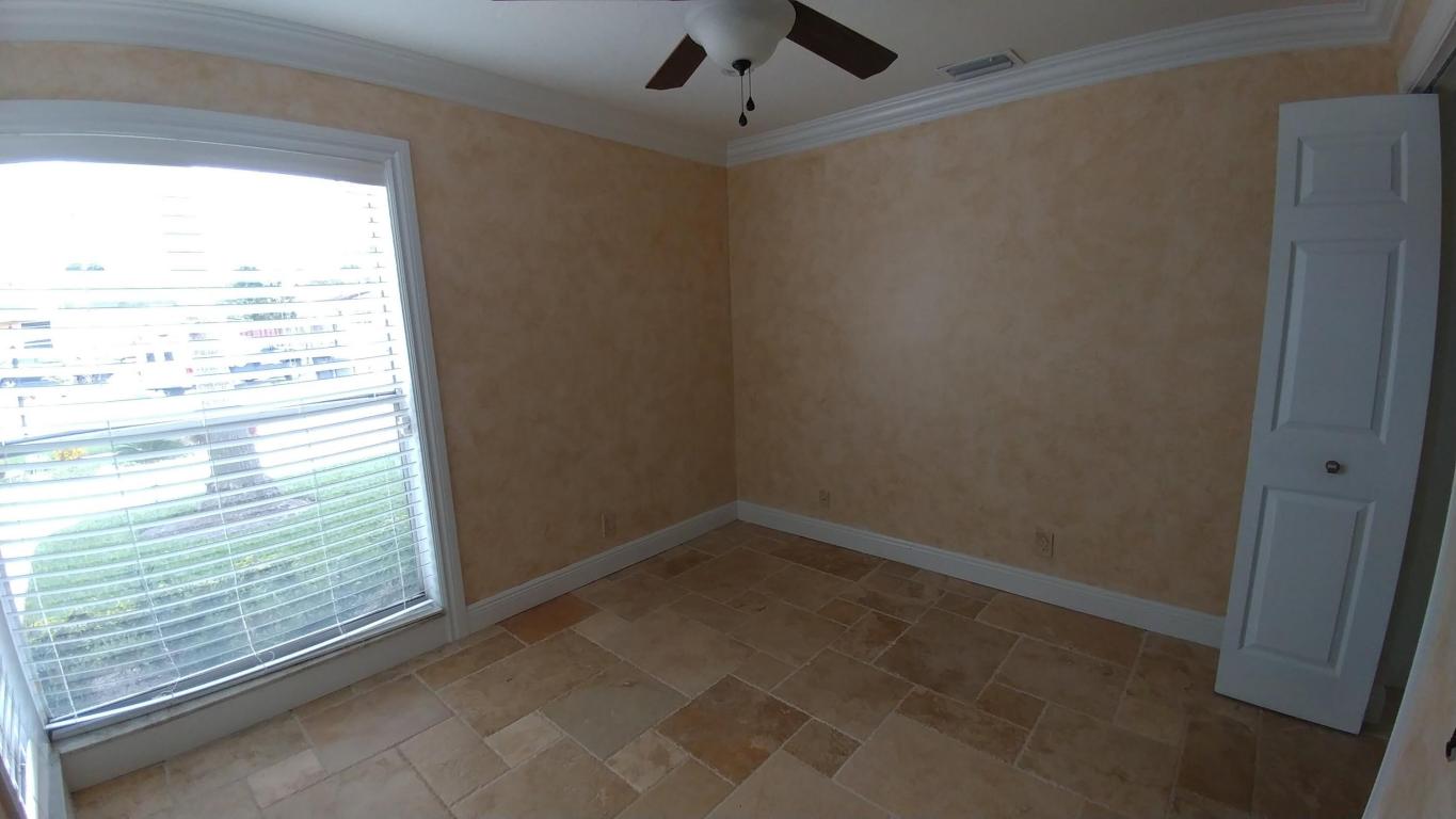 10641 Shady Pond Lane