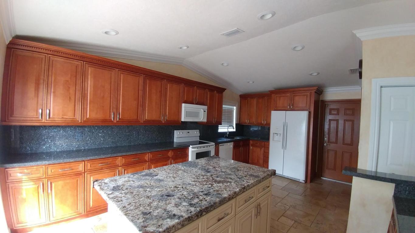 10641 Shady Pond Lane