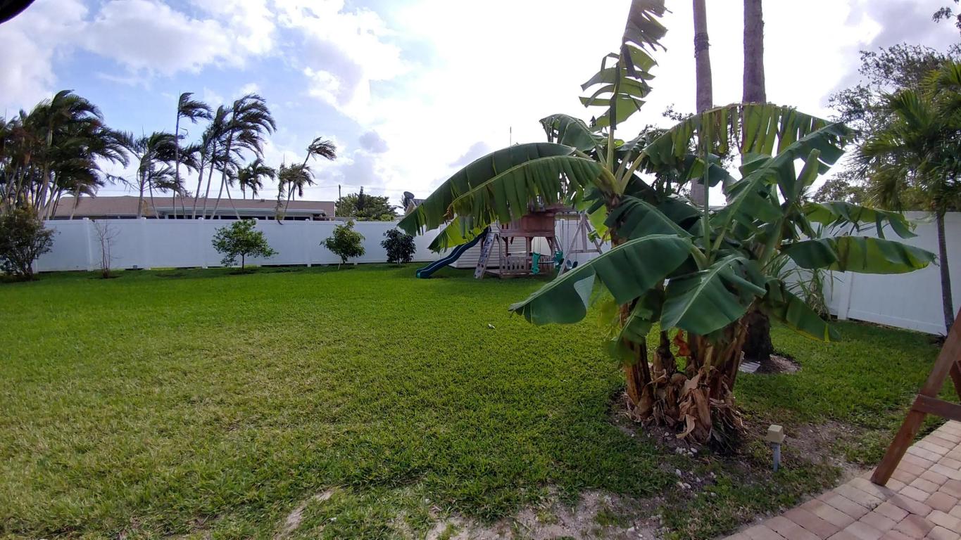 10641 Shady Pond Lane