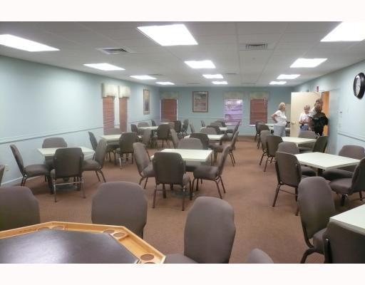 2515 NE 1st Court 201