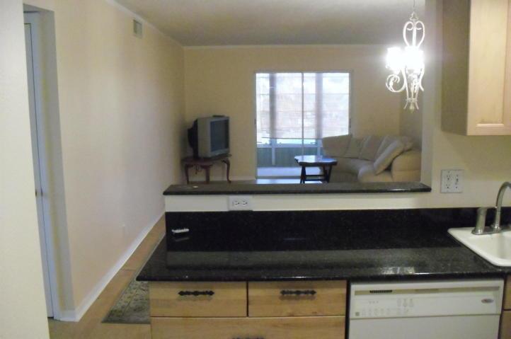 2515 NE 1st Court 201