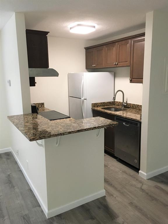 2 Crossings Circle F