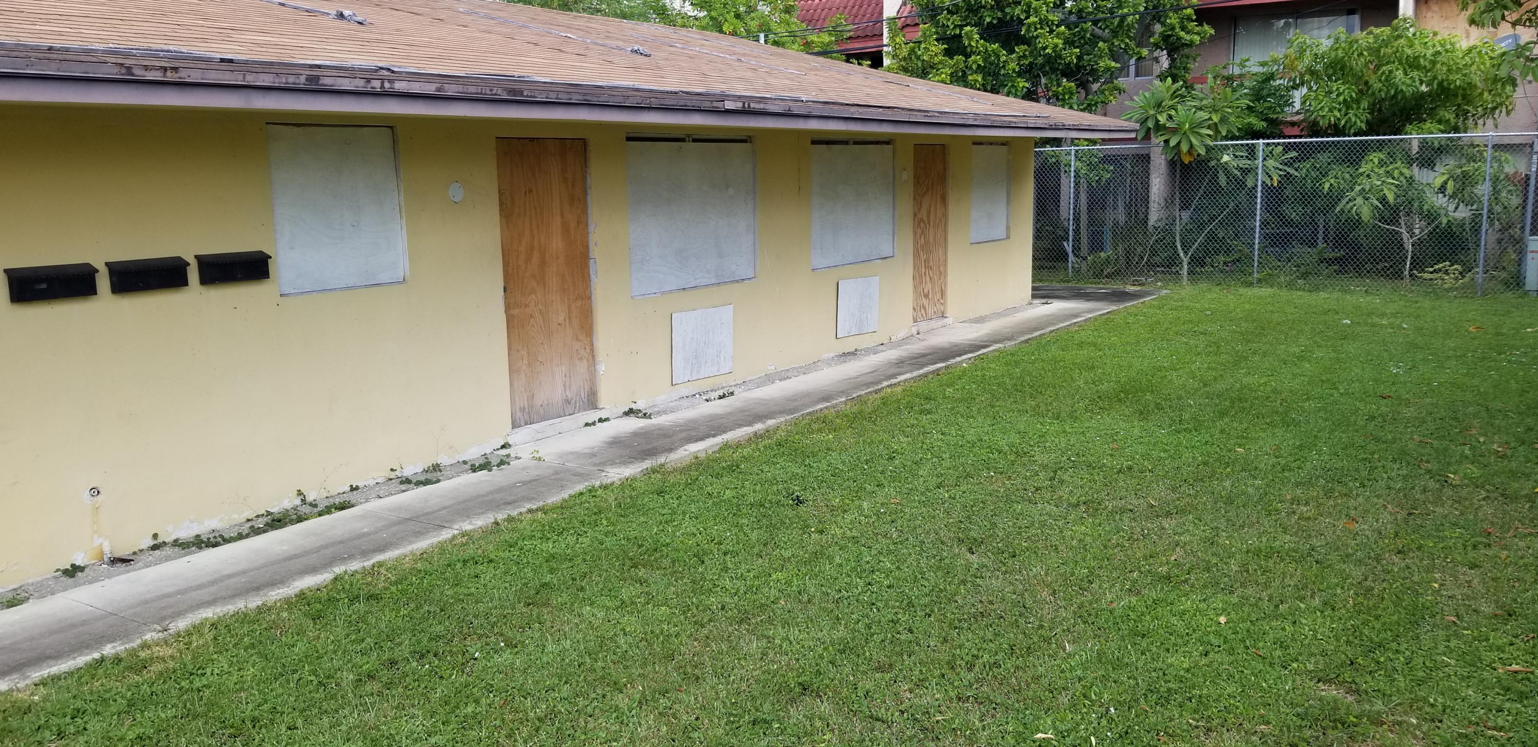 5641 NW 15th Street, Lauderhill