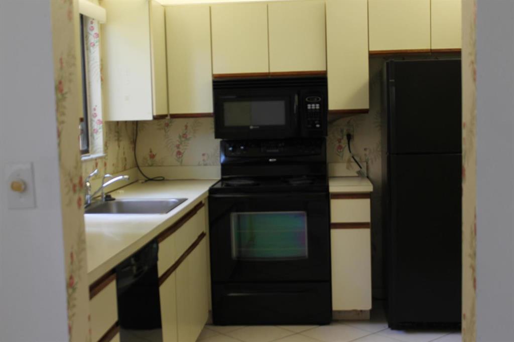 15108 Ashland Drive 200