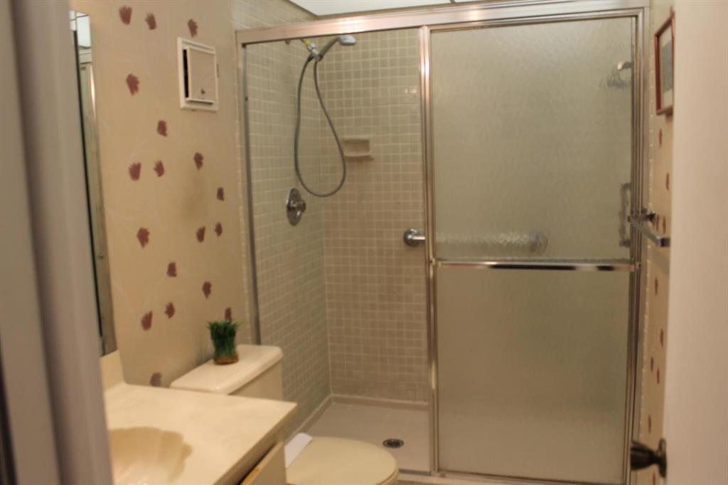 15108 Ashland Drive 200