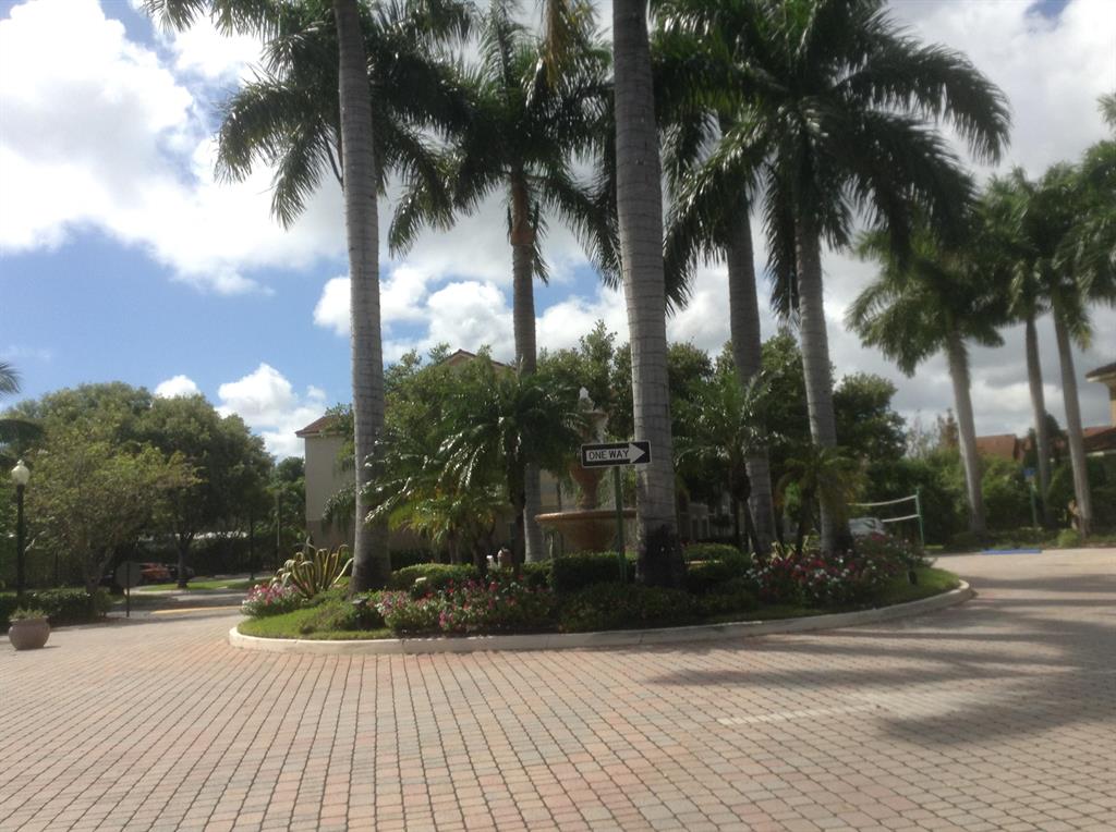 114 Villa Circle 114