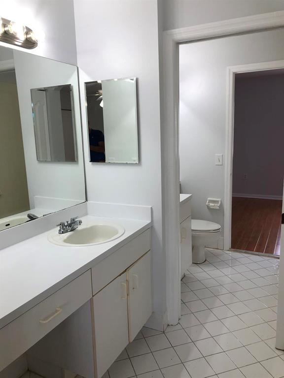 12132 SW 143 Lane 1-4