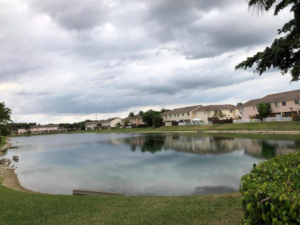 12132 SW 143 Lane 1-4