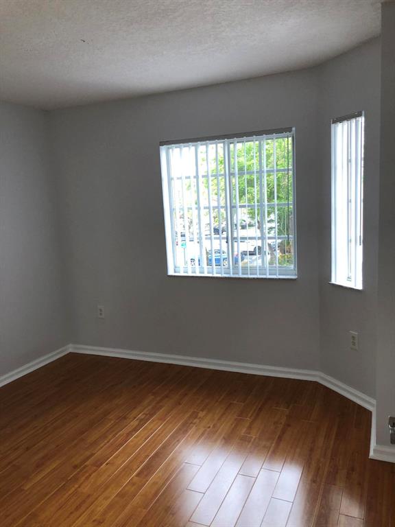 12132 SW 143 Lane 1-4