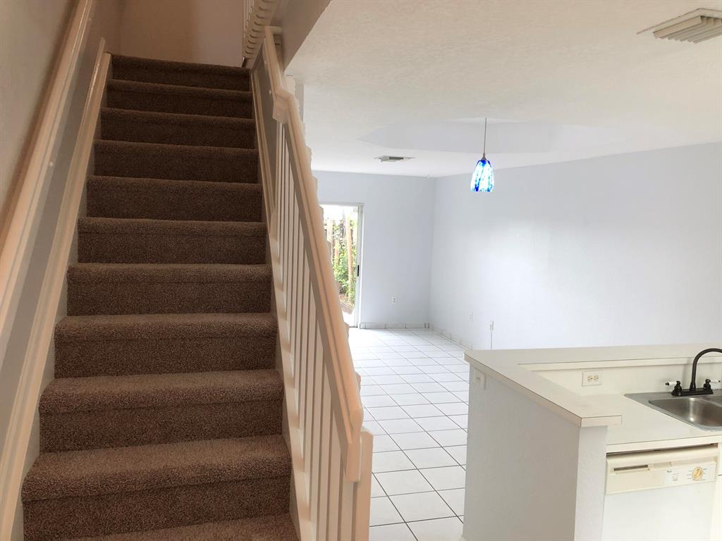 12132 SW 143 Lane 1-4