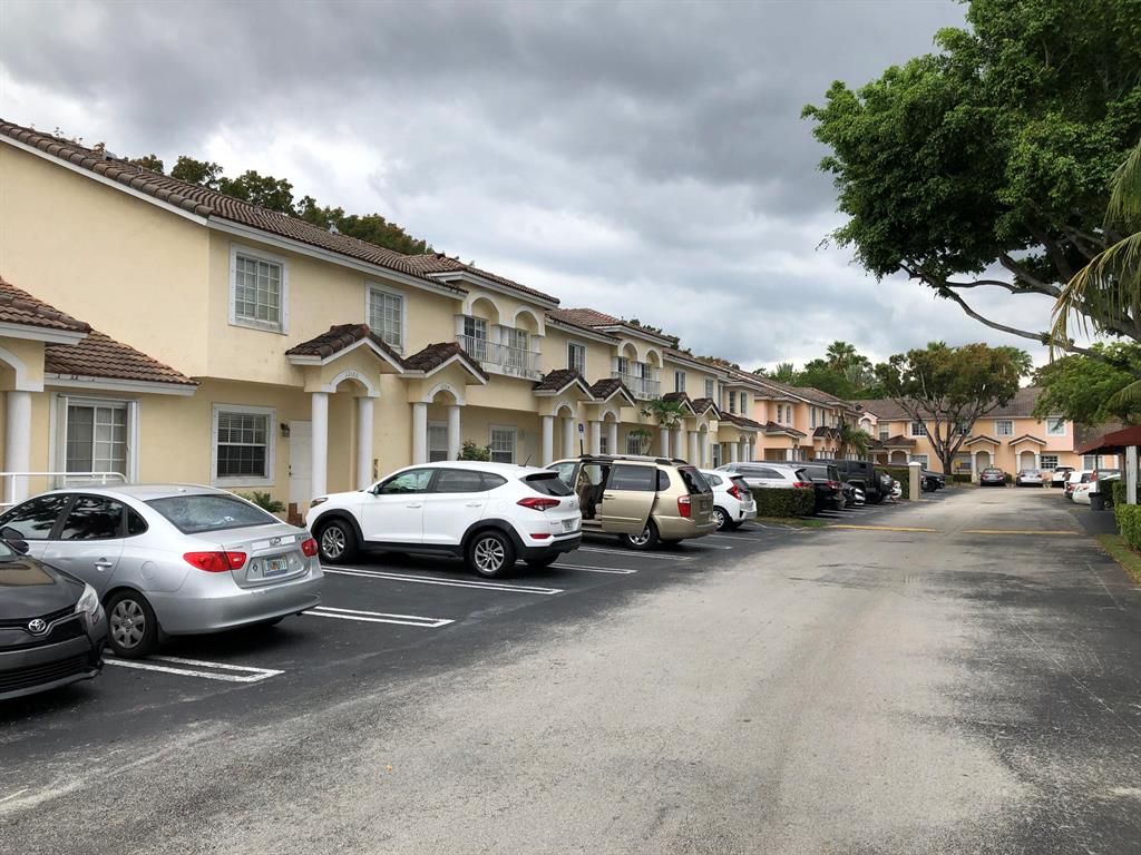 12132 SW 143 Lane 1-4