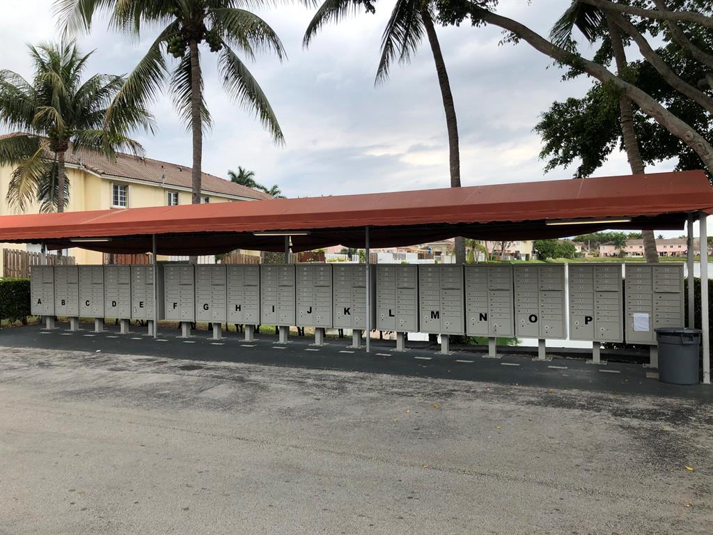 12132 SW 143 Lane 1-4