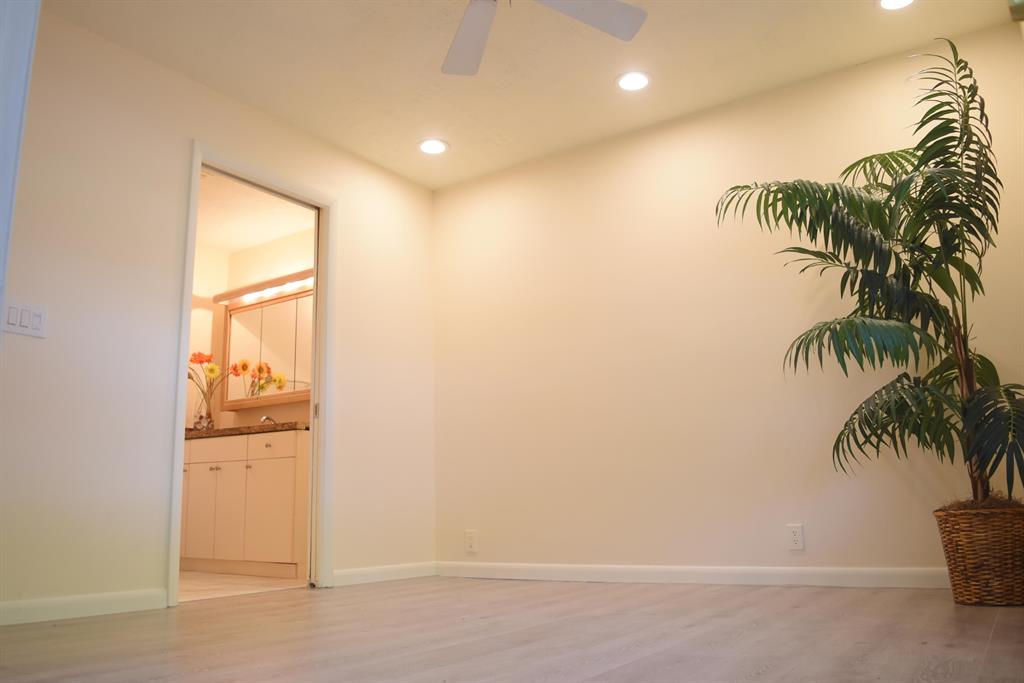 9823 Spanish Isles Drive