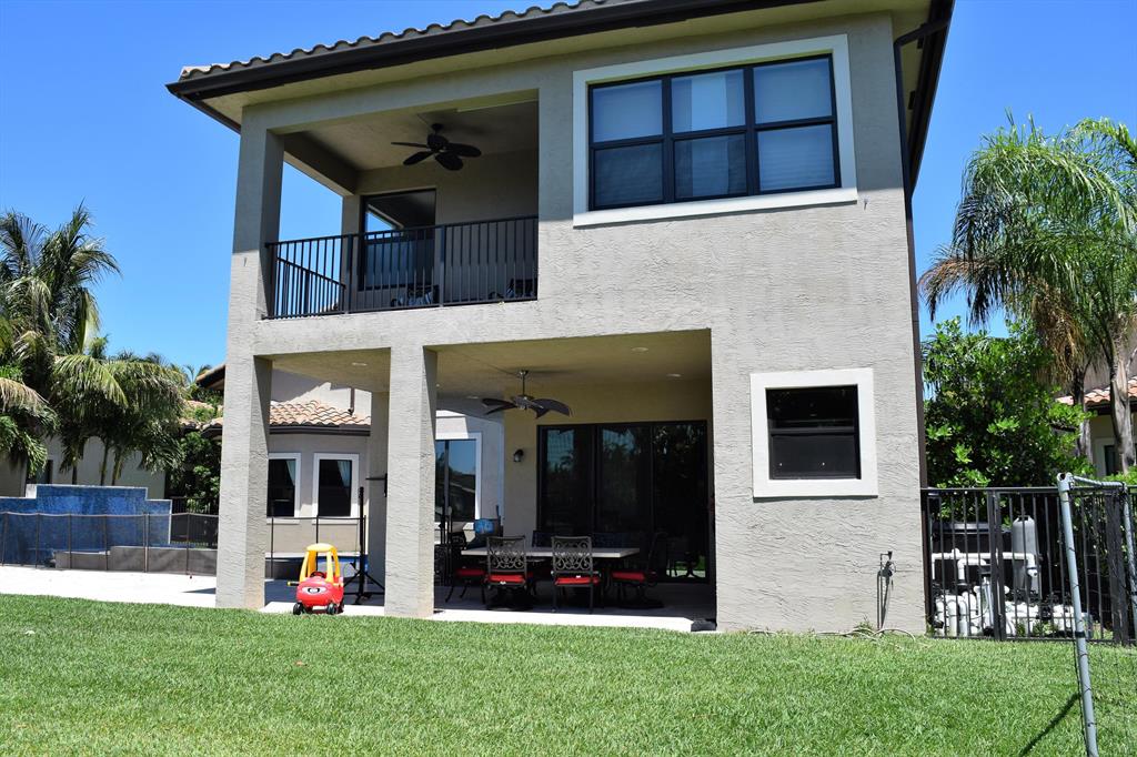 8782 Sydney Harbor Circle