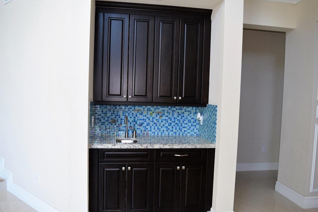 8782 Sydney Harbor Circle