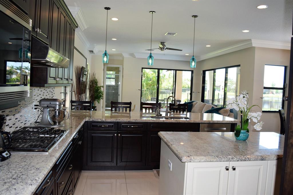 8782 Sydney Harbor Circle