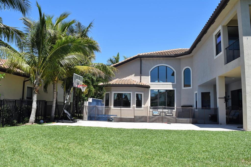 8782 Sydney Harbor Circle