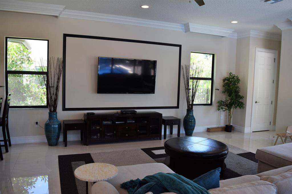 8782 Sydney Harbor Circle
