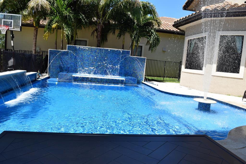 8782 Sydney Harbor Circle