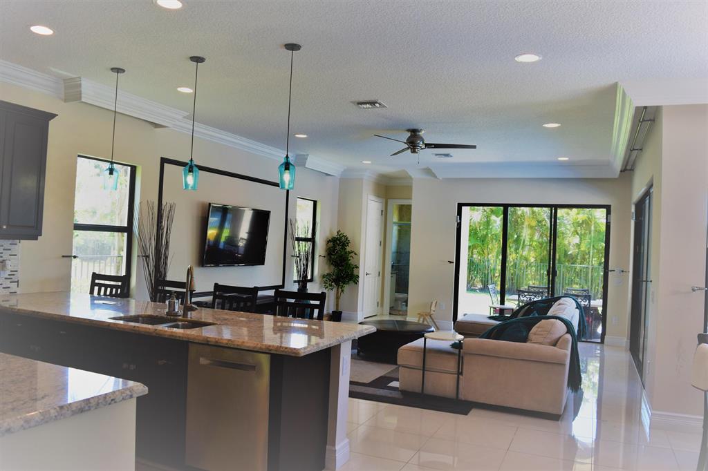 8782 Sydney Harbor Circle