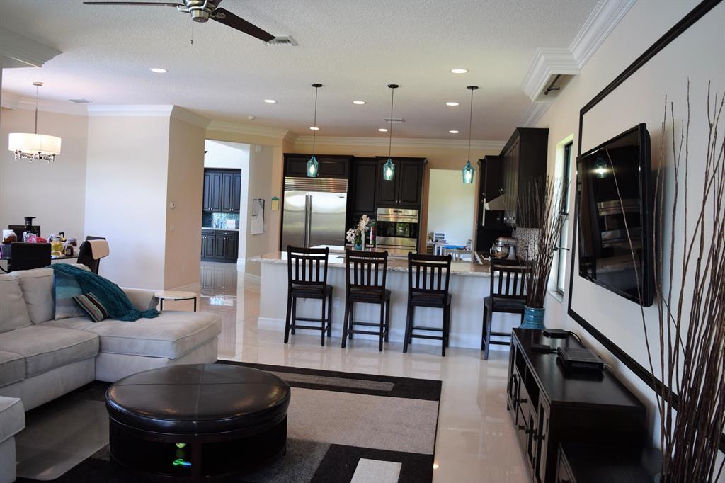 8782 Sydney Harbor Circle