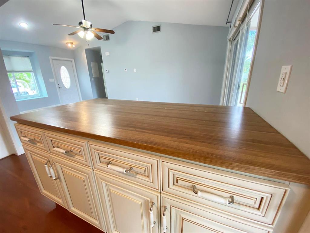 9785 Ridgecreek Road