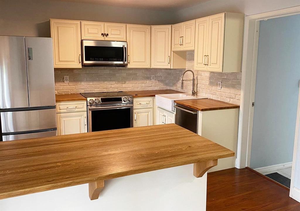 9785 Ridgecreek Road