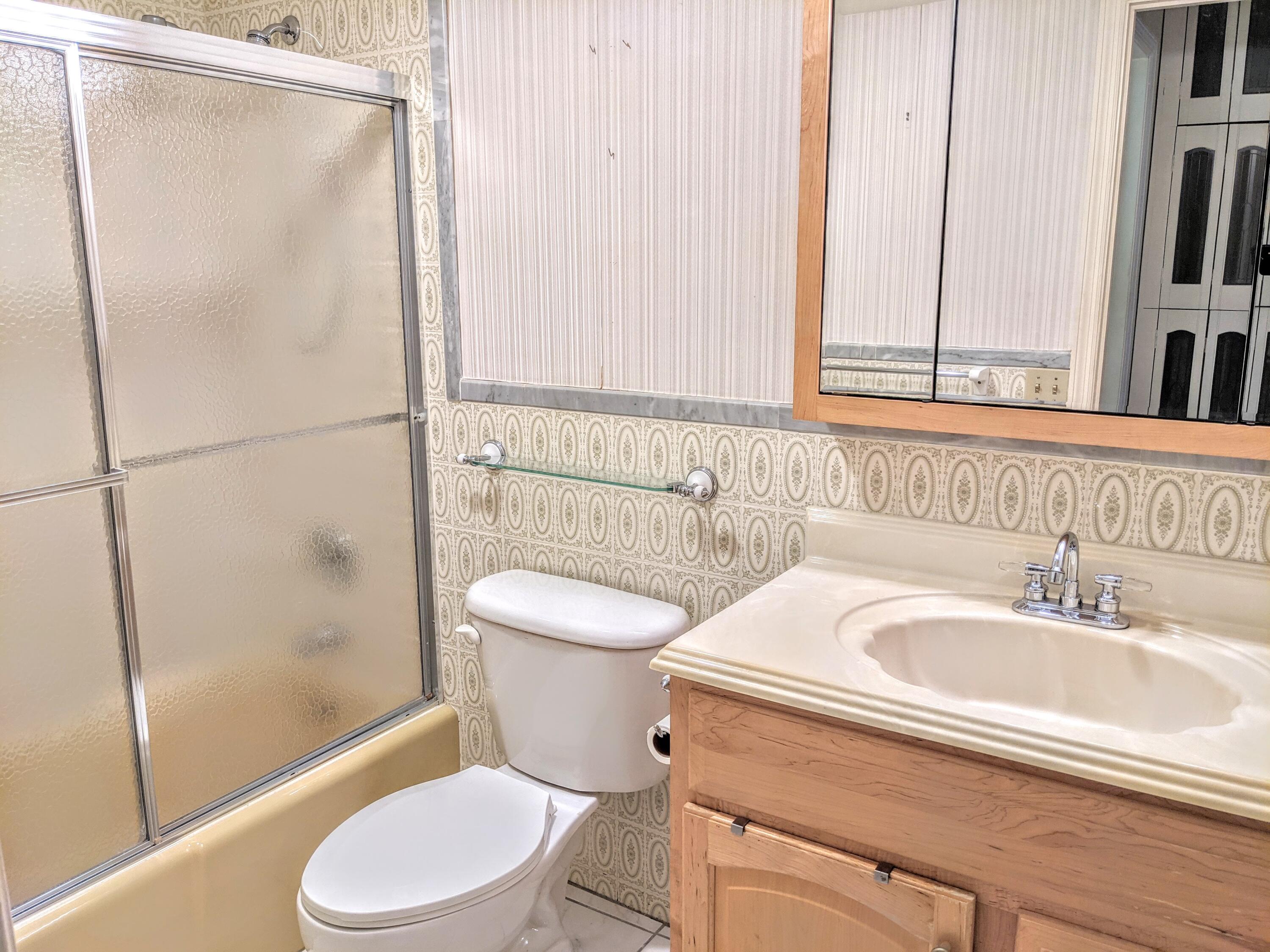 1024 NW 13th Street Unit: 245b
