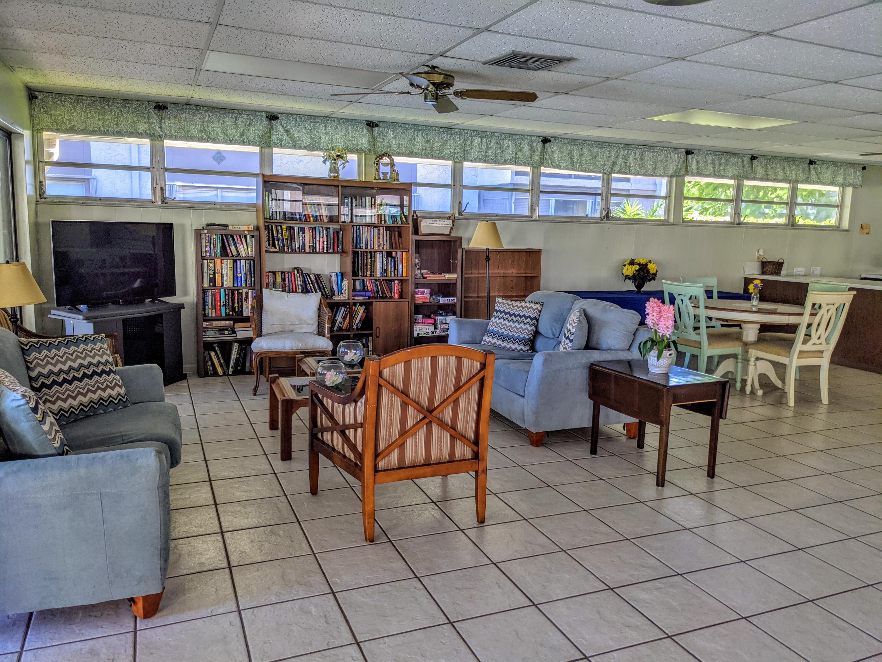 1024 NW 13th Street Unit: 245b