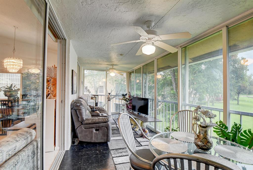 9721 Shadybrook Drive Unit: 201