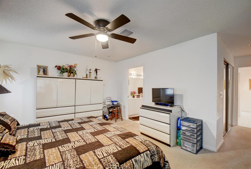 9721 Shadybrook Drive Unit: 201