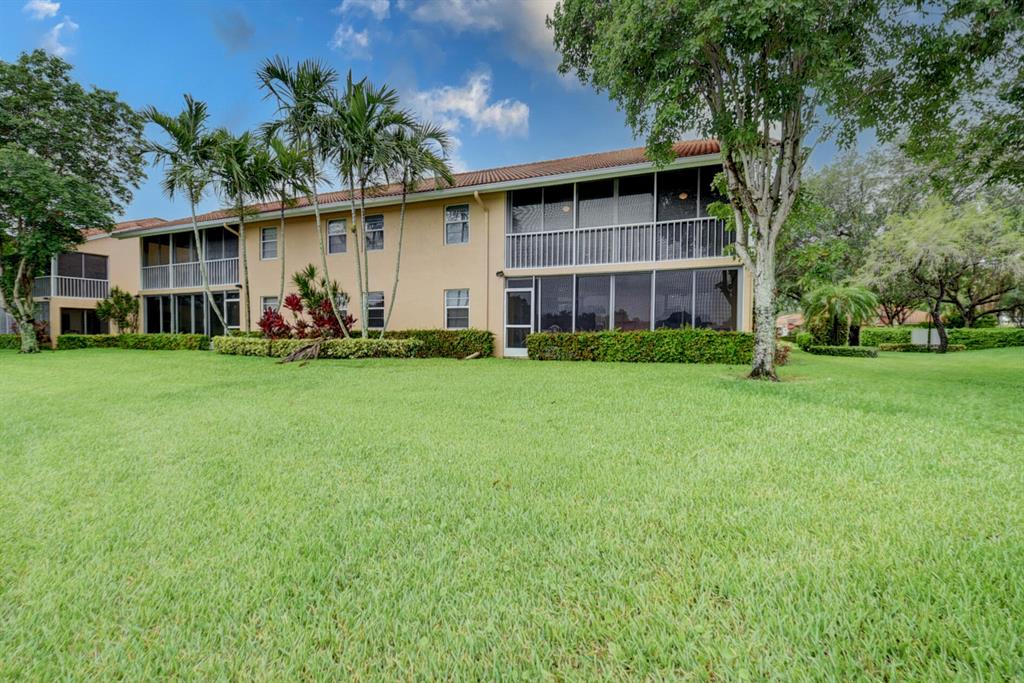 9721 Shadybrook Drive Unit: 201