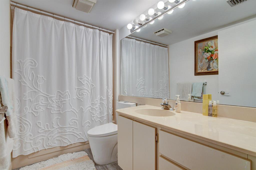 2401 Village Boulevard Unit: 301