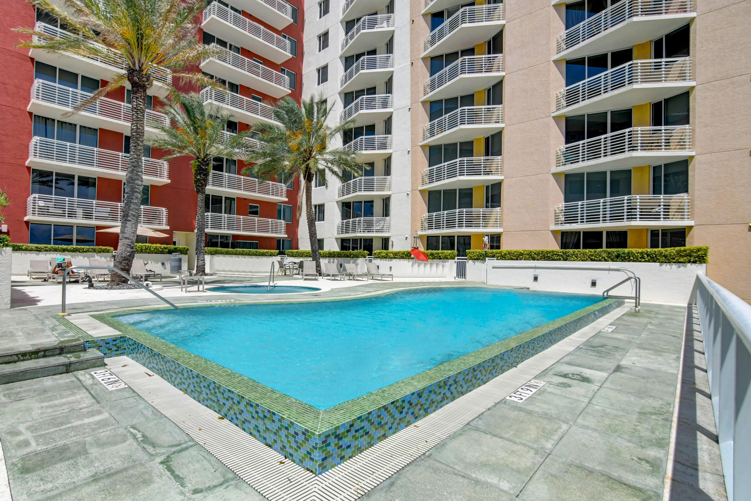 1551 N Flagler Drive Unit: 1216