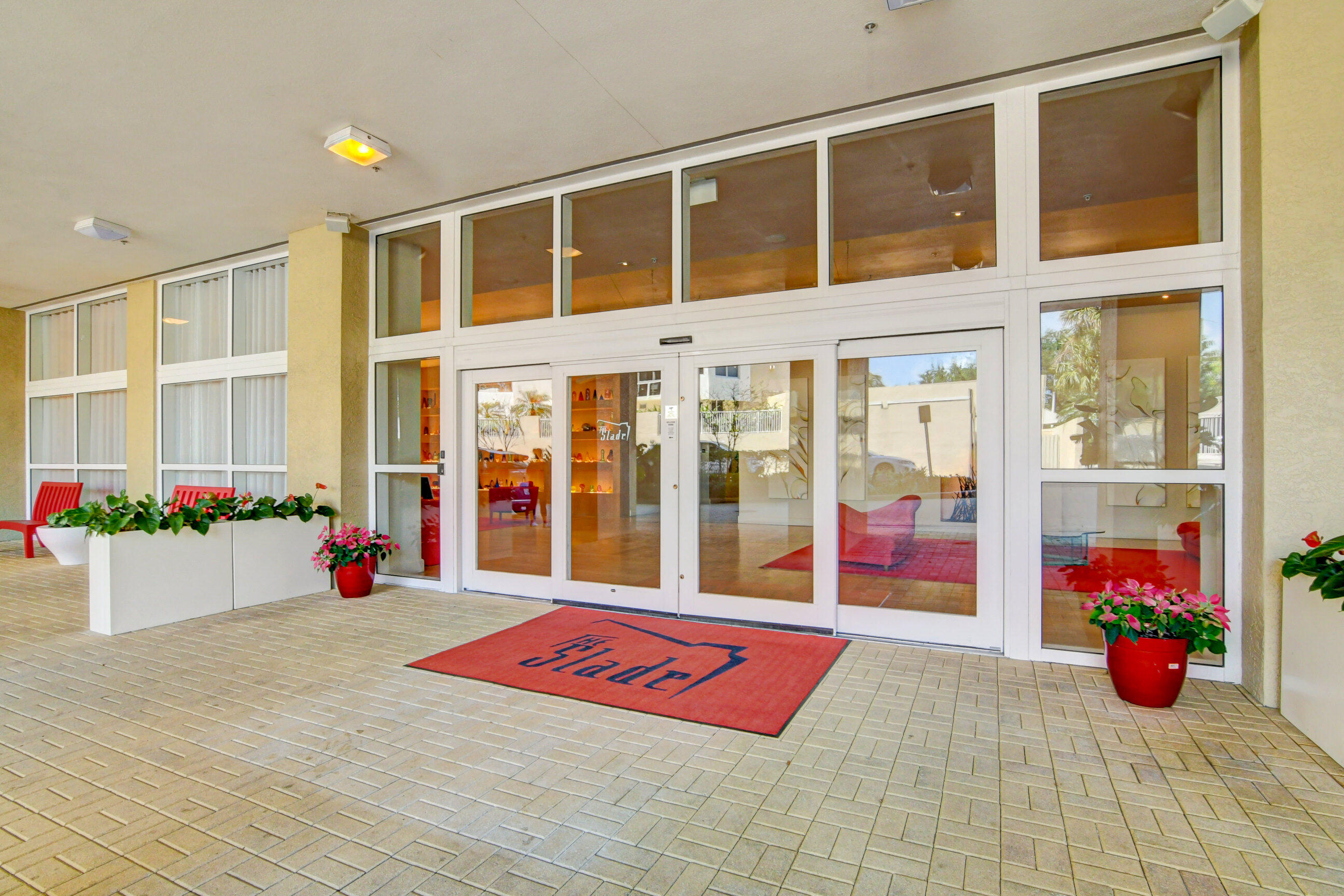 1551 N Flagler Drive Unit: 1216