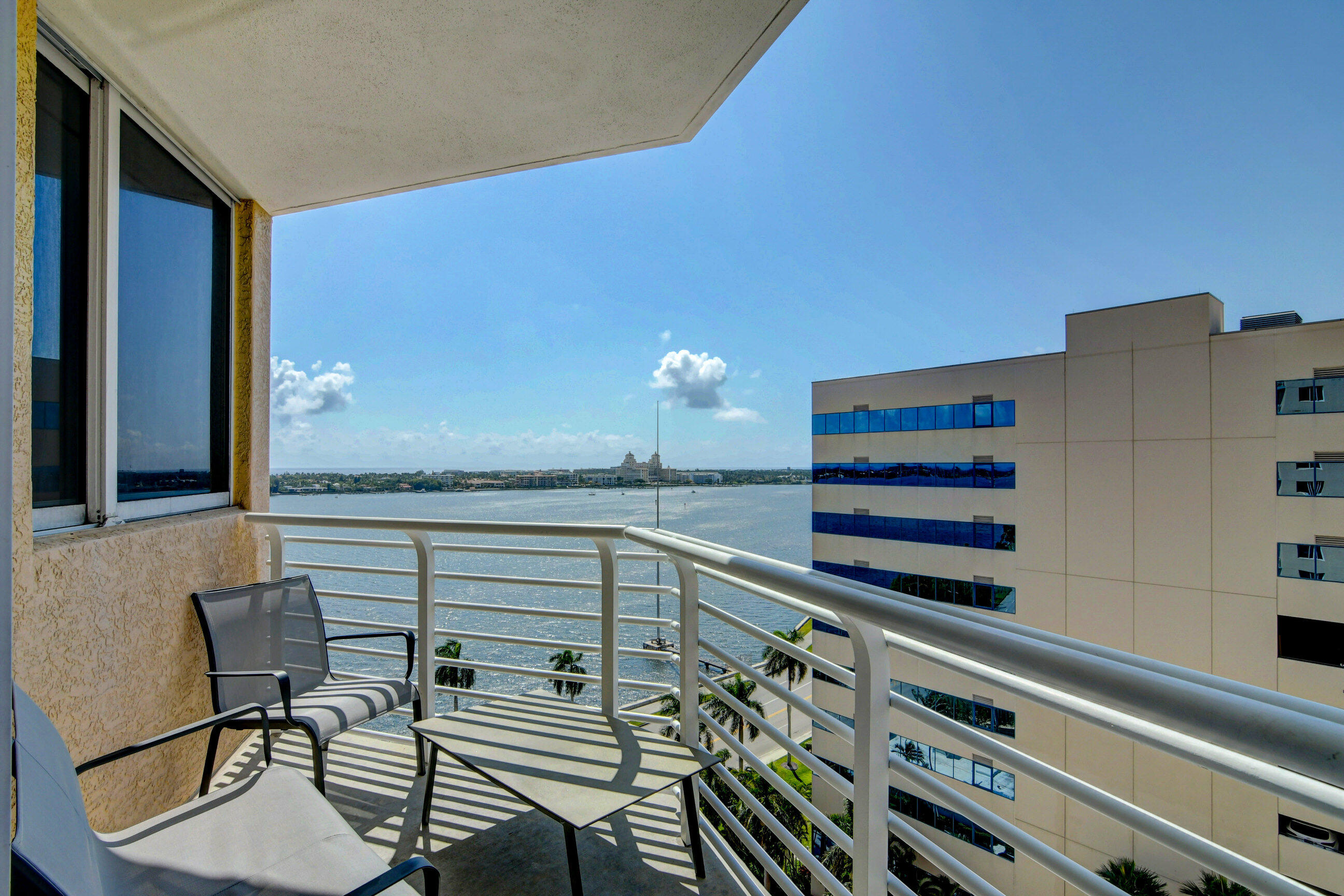 1551 N Flagler Drive Unit: 1216