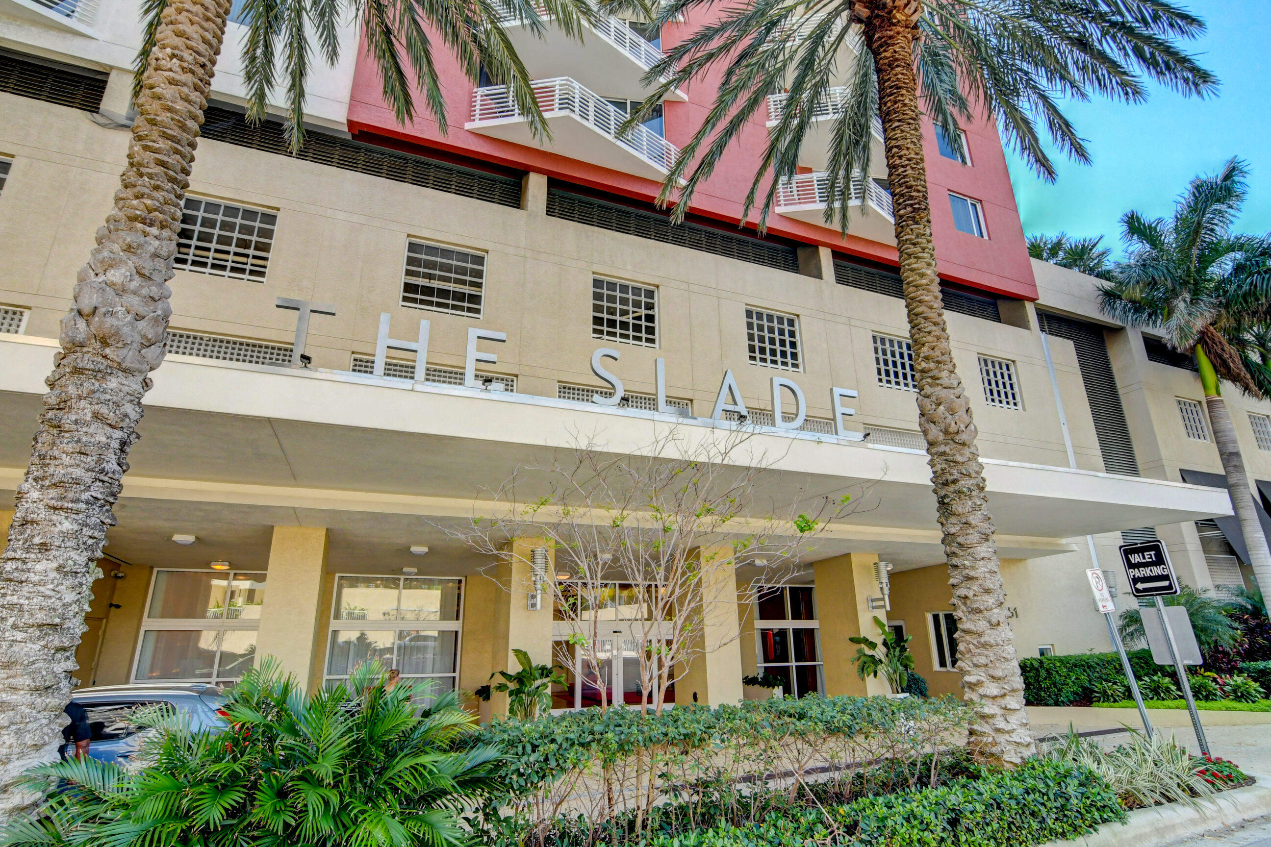 1551 N Flagler Drive Unit: 1216