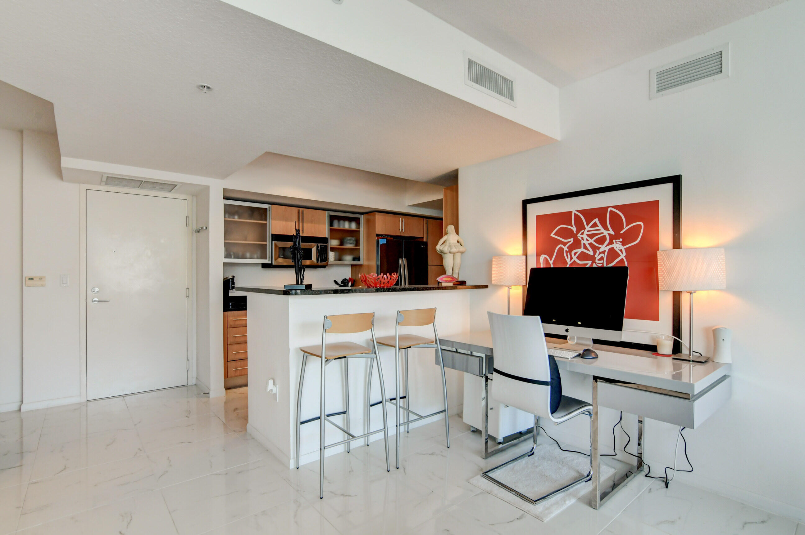 1551 N Flagler Drive Unit: 1216