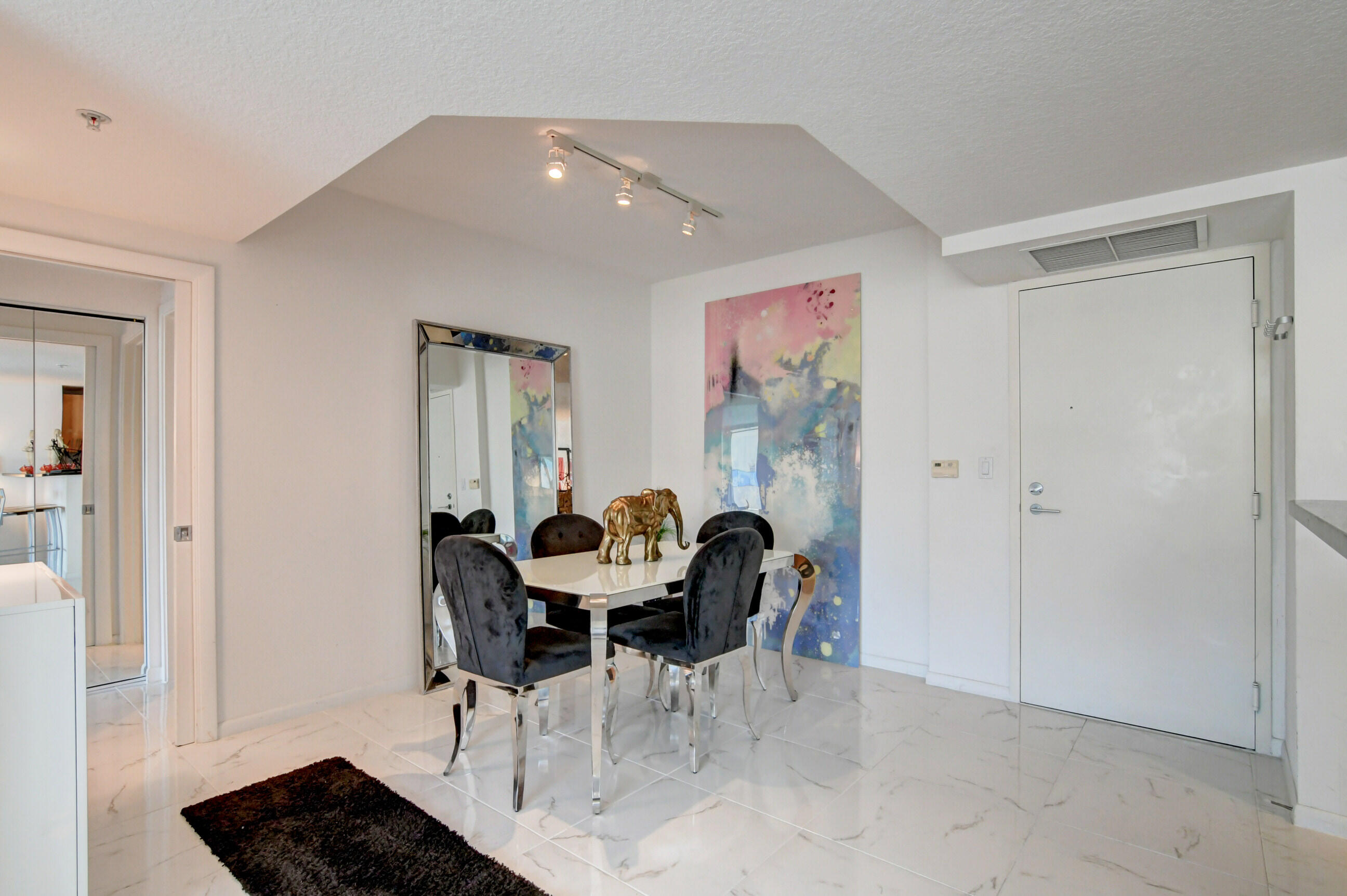 1551 N Flagler Drive Unit: 1216